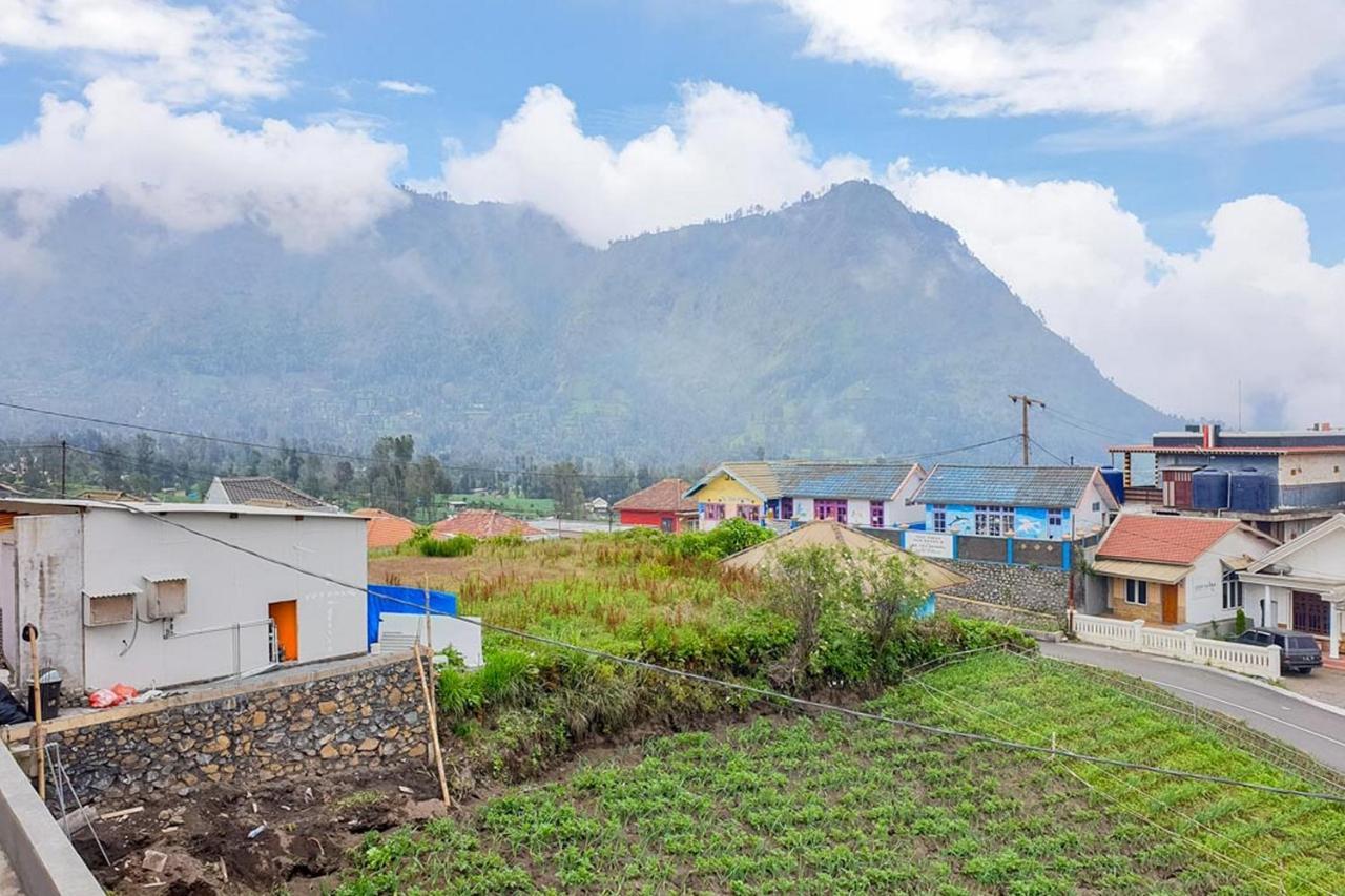 Tengger Indah Bromo Homestay At Desa Wisata Bromo Mitra Reddoorz Probolinggo Exterior photo